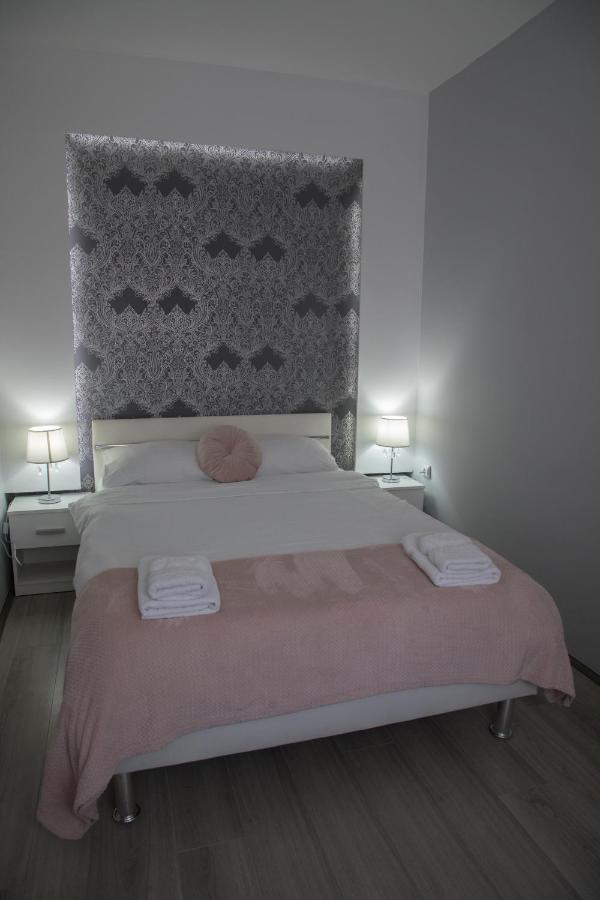 Dis Apartman 1 Kruševac Zewnętrze zdjęcie